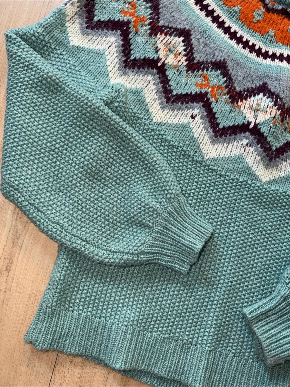 J Crew  Size medium Zigzag Fair Isle Sweater Blue Aqua Warm Ivory crewneck - Picture 3 of 7